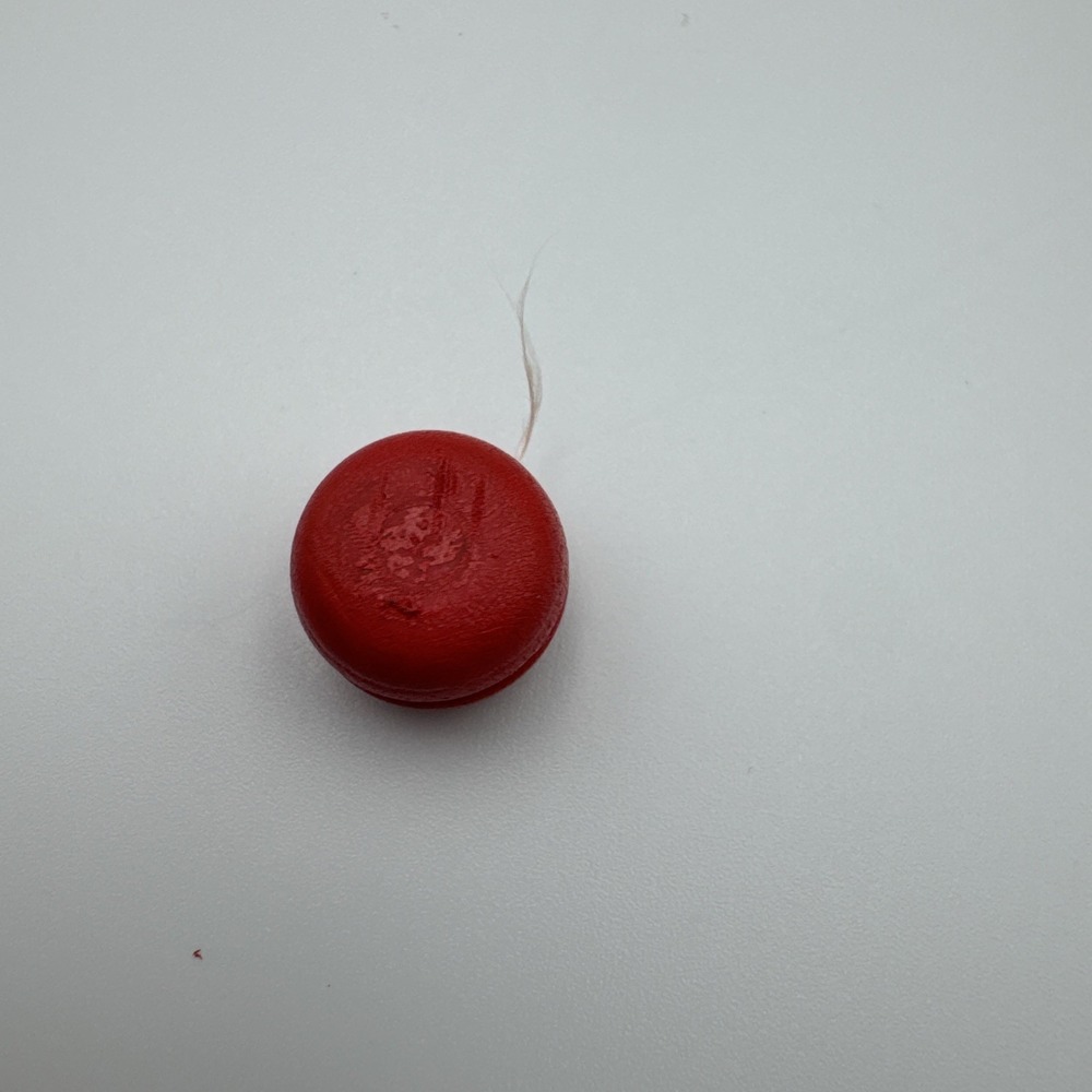 Vintage Barbie: SKIPPER #1915 Outdoor Casuals Accessory ~ Red YoYo - Picture 3 of 3
